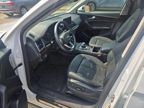 2020 Audi Q5 40 Premium Plus