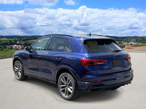 2025 Audi Q3 45 S line Premium