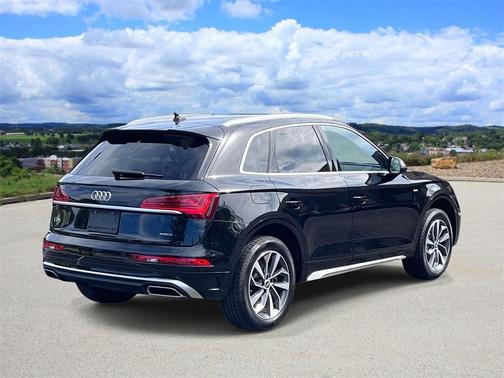 2022 Audi Q5 45 S line quattro Premium