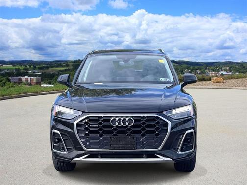 2022 Audi Q5 45 S line quattro Premium