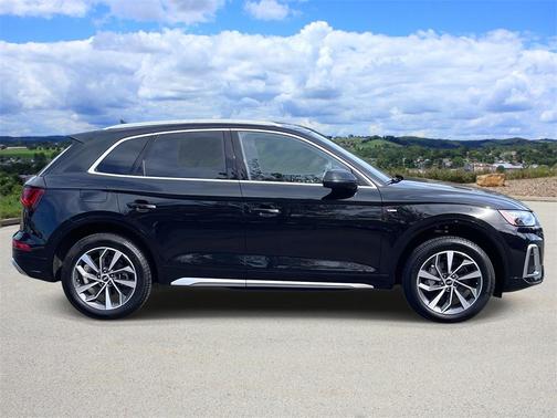 2022 Audi Q5 45 S line quattro Premium