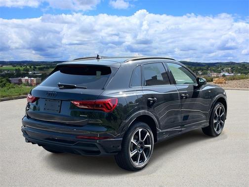 2025 Audi Q3 45 S line Premium