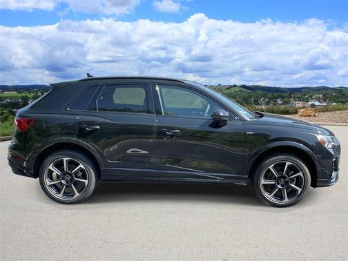 2025 Audi Q3 45 S line Premium