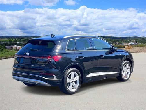 2024 Audi Q4 e-tron 55 quattro Premium