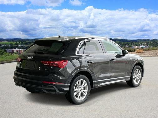 2025 Audi Q3 45 S line Premium