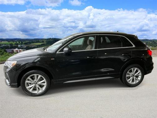 2025 Audi Q3 45 S line Premium
