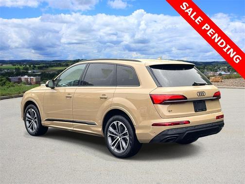 2025 Audi Q7 45 Premium Plus