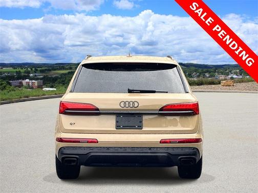 2025 Audi Q7 45 Premium Plus