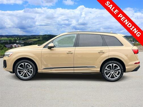2025 Audi Q7 45 Premium Plus
