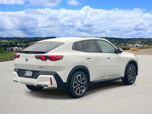2025 BMW X2 xDrive28i