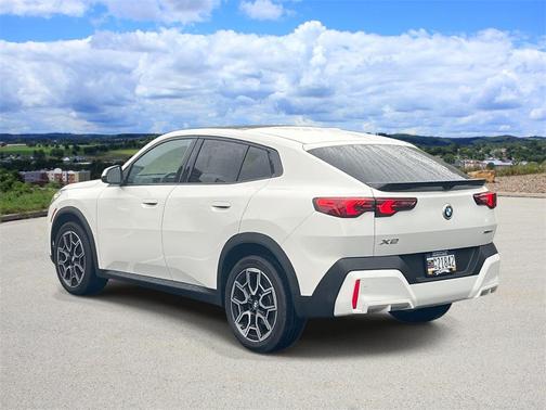 2025 BMW X2 xDrive28i