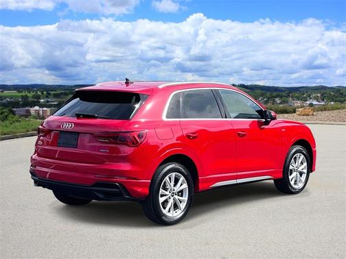 2023 Audi Q3 45 S line Premium