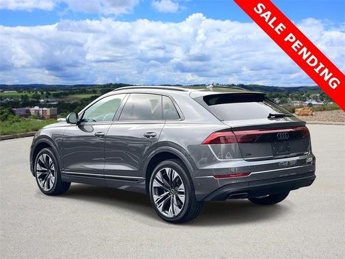 2025 Audi Q8 55 Premium