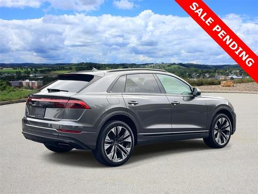 2025 Audi Q8 55 Premium