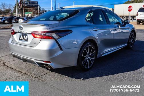 2023 Toyota Camry SE