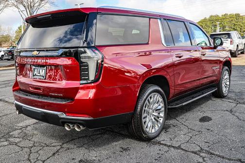 2025 Chevrolet Suburban Premier