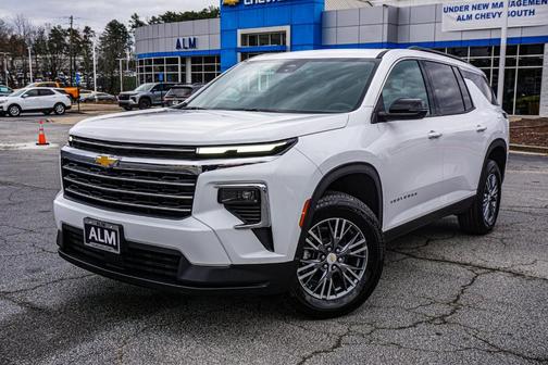 2026 Chevrolet Traverse LT