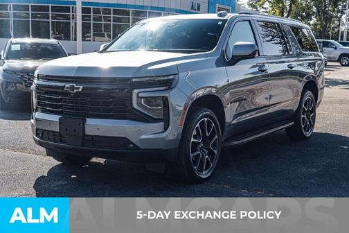 2025 Chevrolet Suburban RST