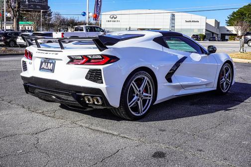 2026 Chevrolet Corvette Stingray w/2LT