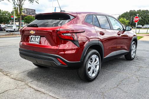 2025 Chevrolet Trax LS