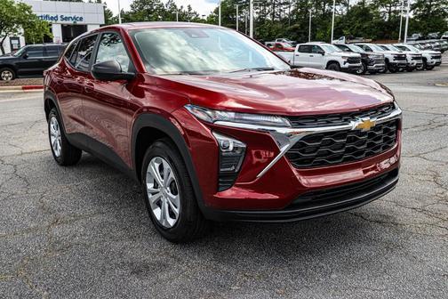 2025 Chevrolet Trax LS