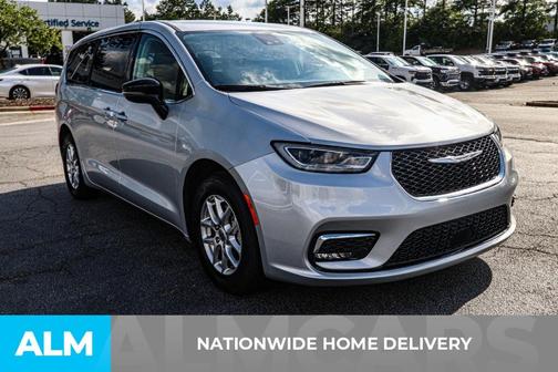 2024 Chrysler Pacifica Touring-L