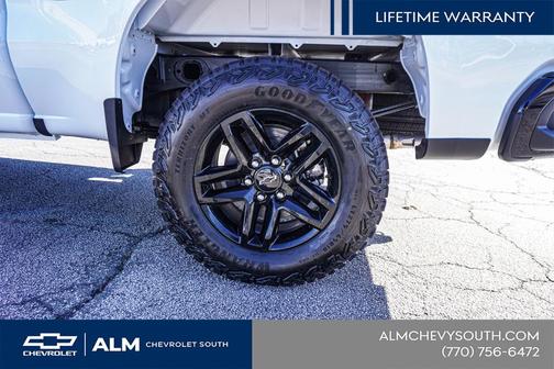 Summit White 2026 Chevrolet Silverado 1500 Custom Trail Boss