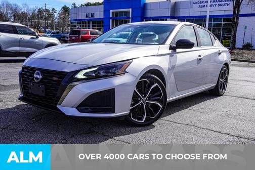 2025 Nissan Altima SR