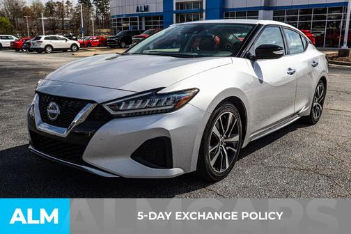 2023 Nissan Maxima SV