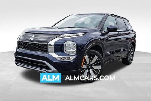 Blue 2025 Mitsubishi Outlander SE