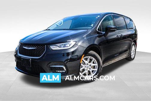 2023 Chrysler Pacifica Touring-L