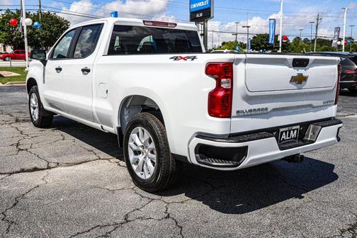 2025 Chevrolet Silverado 1500 Custom