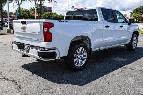 2025 Chevrolet Silverado 1500 Custom