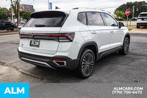 2025 Volkswagen Taos 1.5T SE