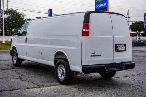 2025 Chevrolet Express 2500 Work Van