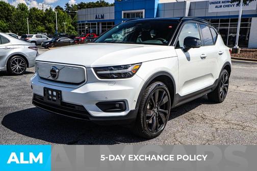 2022 Volvo XC40 Recharge Pure Electric P8 Twin Ultimate