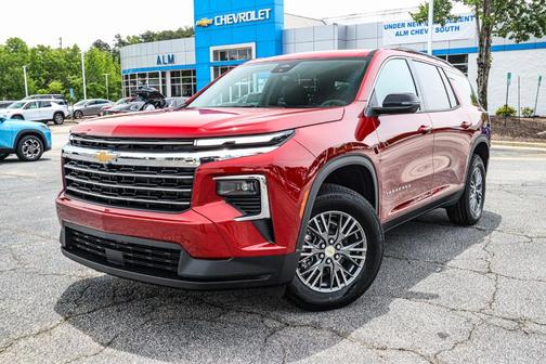 2025 Chevrolet Traverse LT