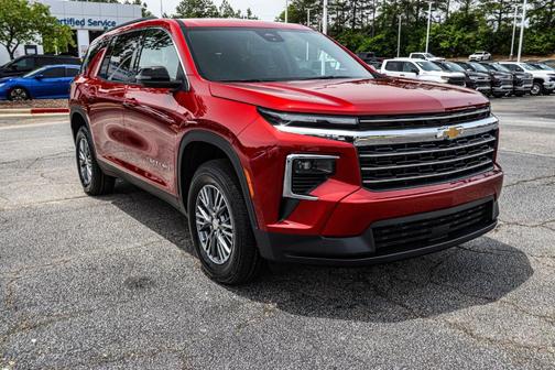 2025 Chevrolet Traverse LT