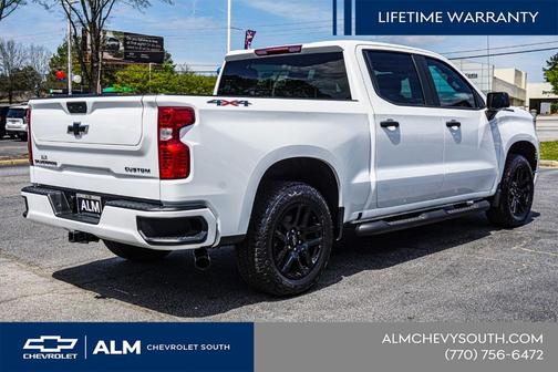 Summit White 2026 Chevrolet Silverado 1500 Custom