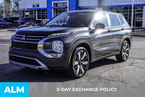 2025 Mitsubishi Outlander SE