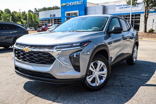 2025 Chevrolet Trax LS