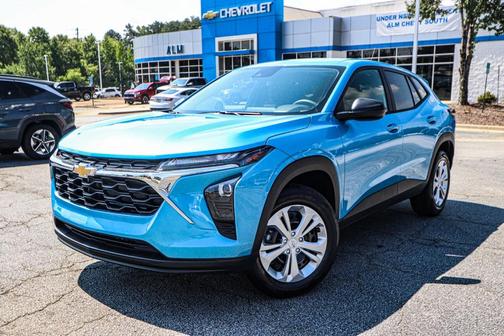 2025 Chevrolet Trax LS