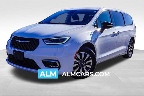 2024 Chrysler Pacifica Hybrid Select