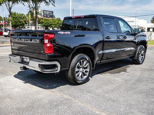 2025 Chevrolet Silverado 1500 LT