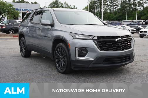 Sterling Gray Metallic 2023 Chevrolet Traverse RS