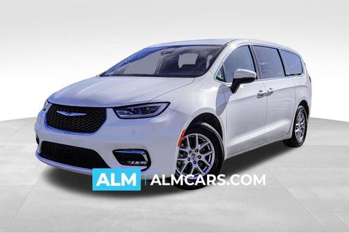 Bright White Clearcoat 2023 Chrysler Pacifica Touring-L