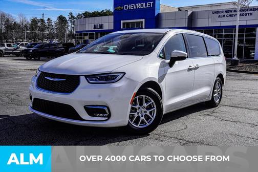 2023 Chrysler Pacifica Touring-L