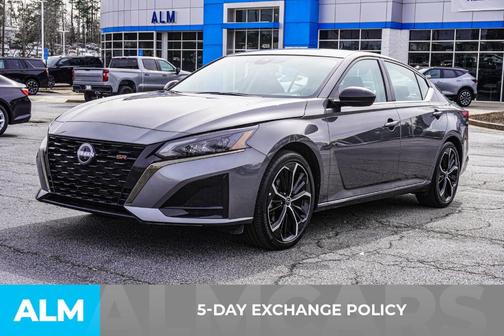 2025 Nissan Altima SR