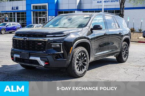 Mosaic Black Metallic 2024 Chevrolet Traverse Z71