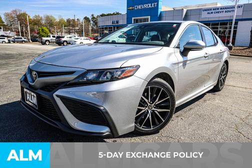 2023 Toyota Camry SE